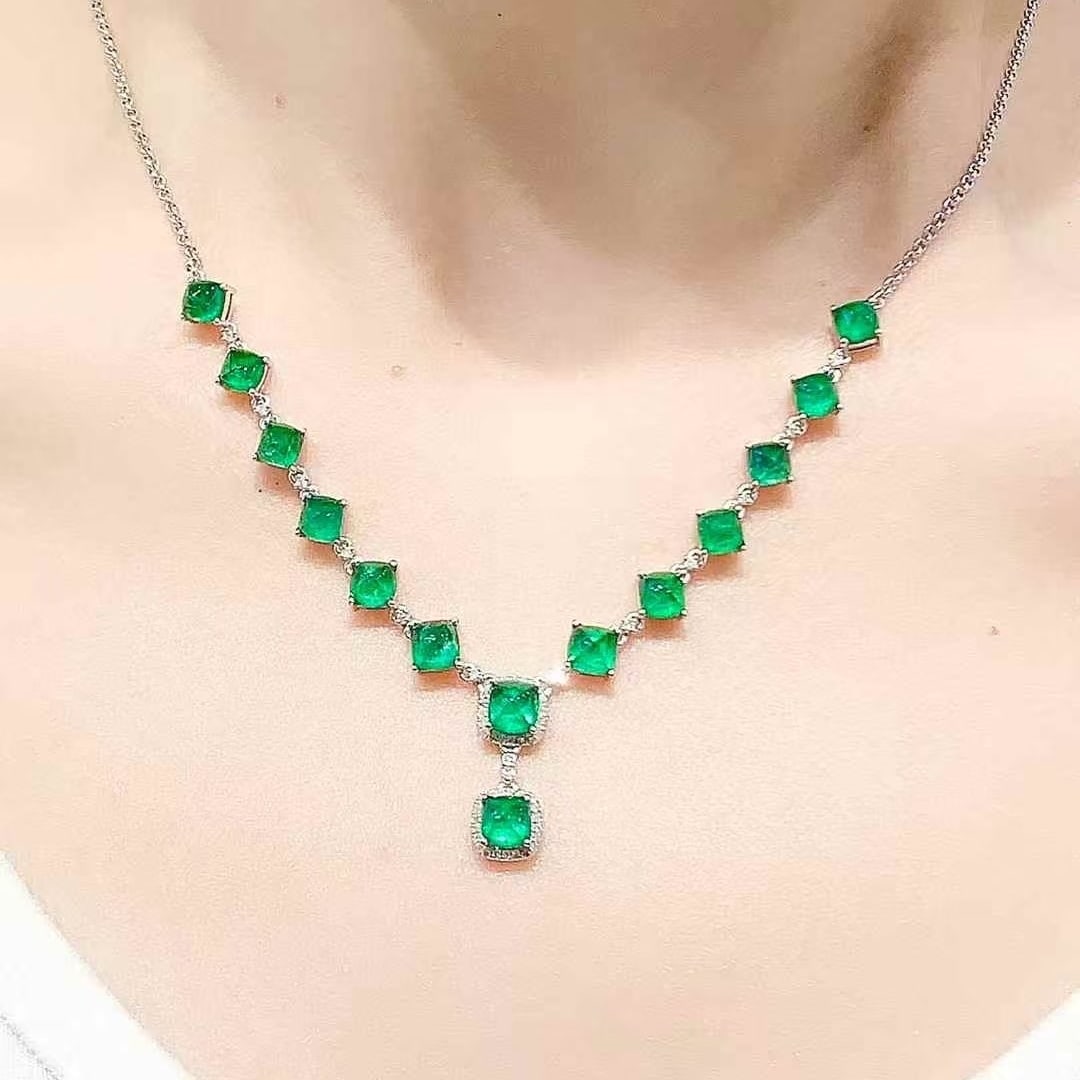14k Gold 7.8 Ct Natural Emerald & Diamond Necklace - 5