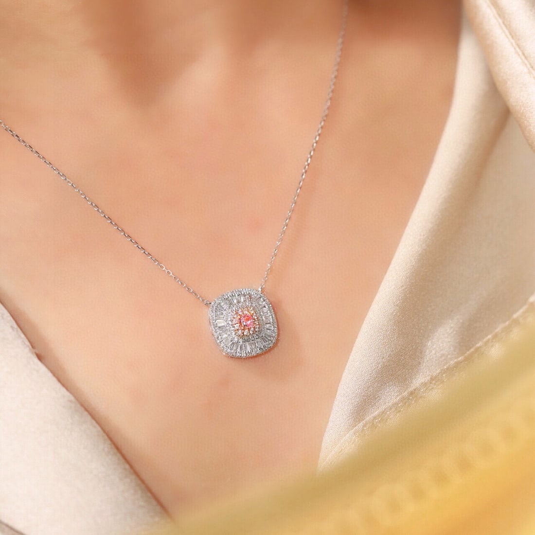 14k Gold 0.60 Ctw Natural Pink Diamond & Diamond Necklace - 4