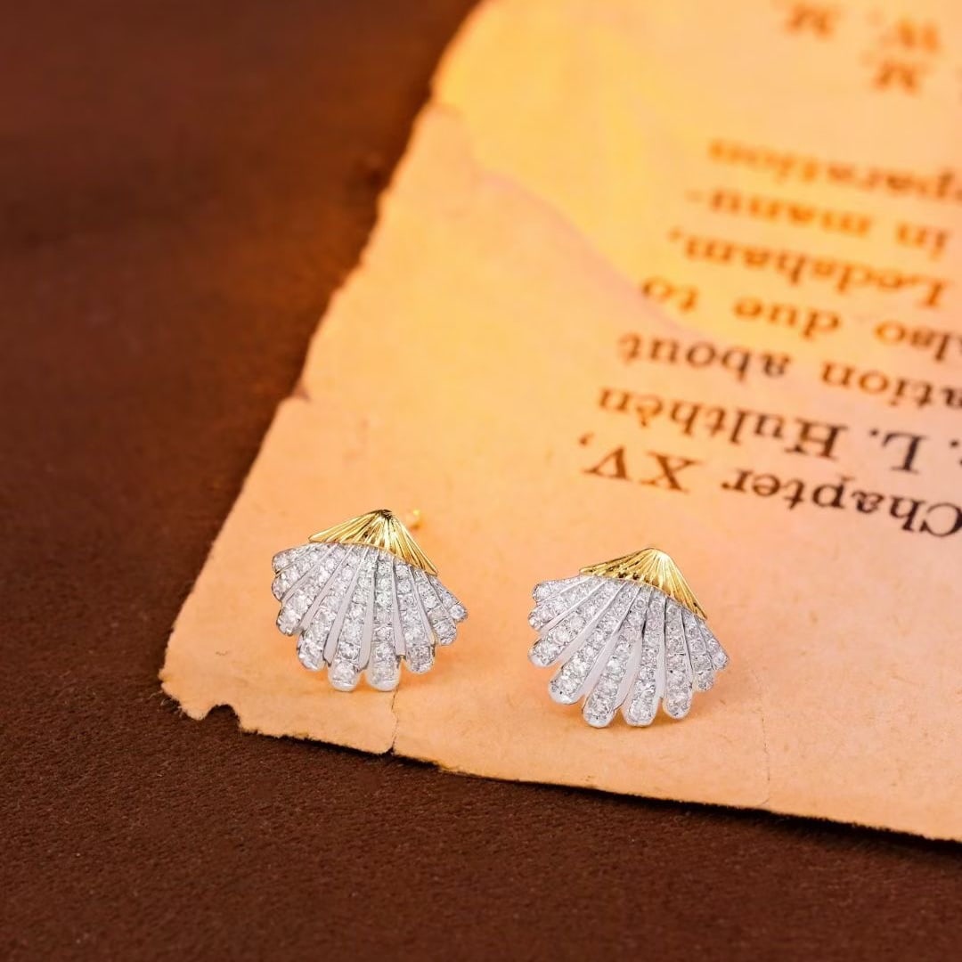 14k Gold 0.3 Ct Natural H Diamond Earrings: Ref:231127234 // gold content:14k gold // main gemstone:diamond // shape:round // carat weight:0. 3ct // clarity grade:vs-si // color:h // treatment:natural // cut grade:g // High Estimate: 2000Low