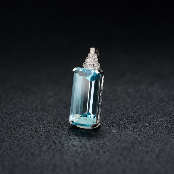 14k Gold 3.9 Ct Natural Aquamarine & Diamond Pendant( Without Chain ) - 3