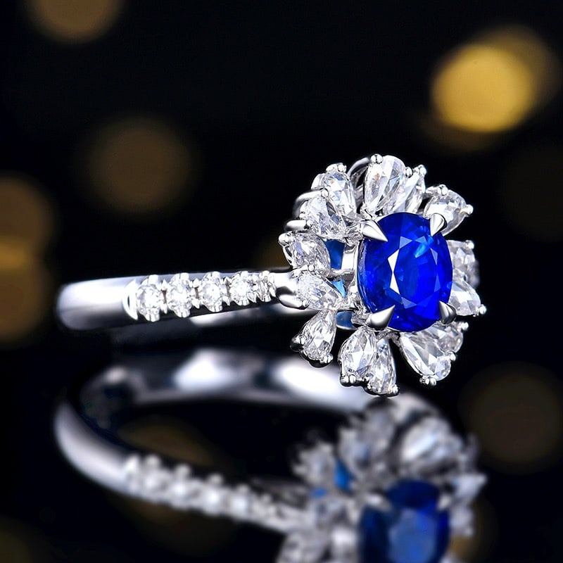 14k Gold 1.31 Ctw Vivid Blue Natural Sapphire & Diamond Ring - 3