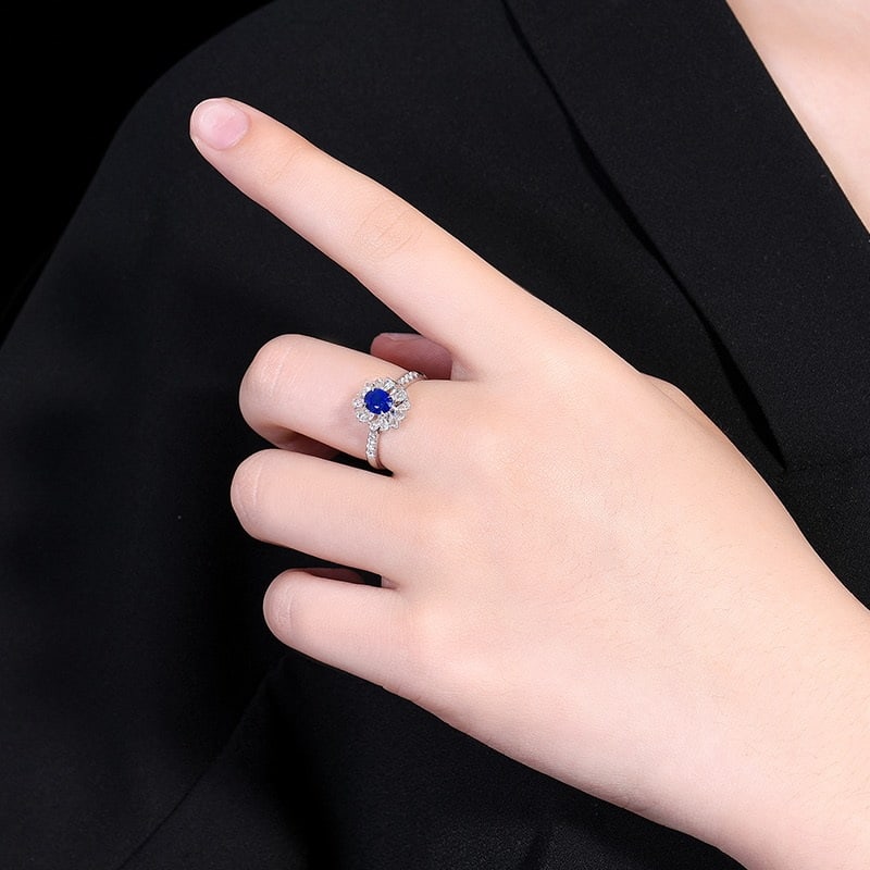 14k Gold 1.31 Ctw Vivid Blue Natural Sapphire & Diamond Ring - 7