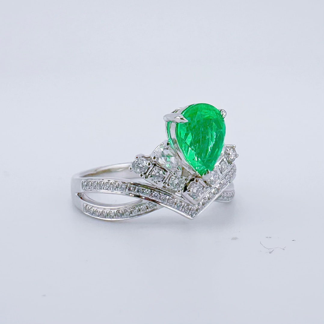 14k Gold 1.31 Ctw Natural Emerald & Diamond Ring - 2