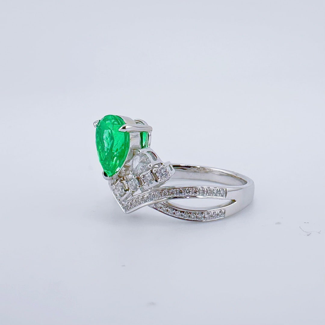 14k Gold 1.31 Ctw Natural Emerald & Diamond Ring - 3