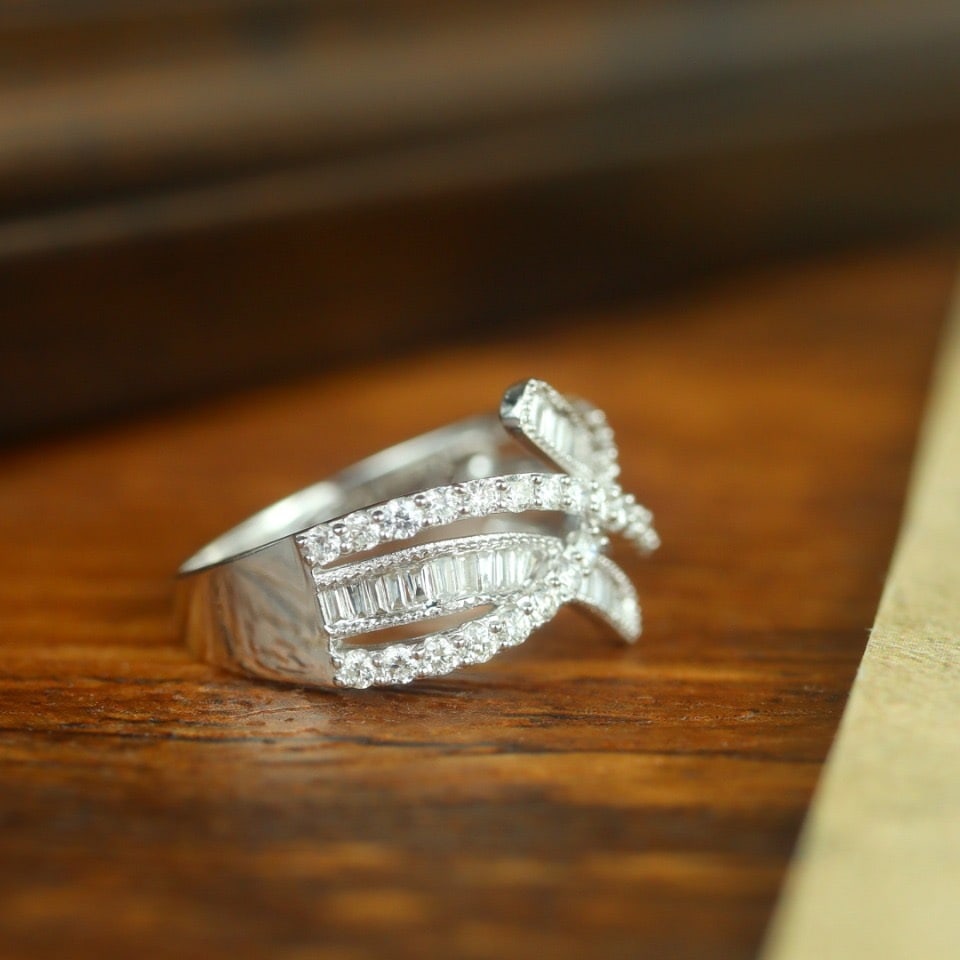 14k Gold 0.70 Ct Natural H Diamond Ring - 2