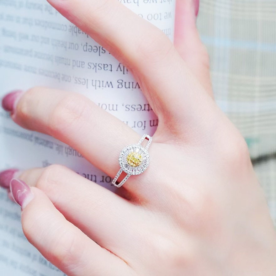 14k Gold 0.7 Ct Natural Color Diamond Ring - 5