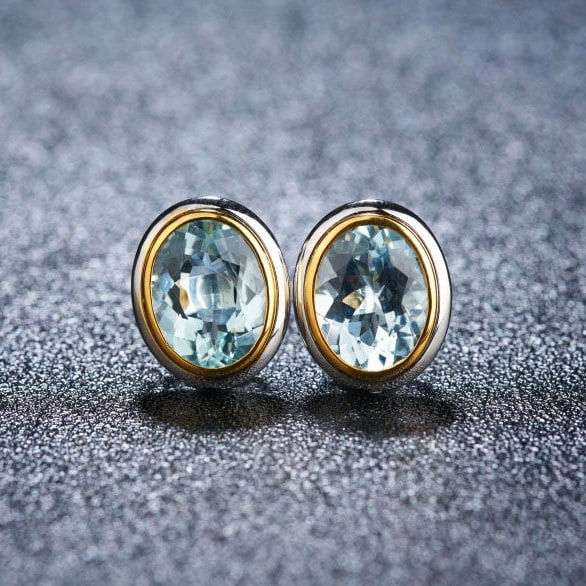 14k Gold 3.15 Ct Natural Aquamarine Earrings: Ref:231128048 // gold content:14k gold // main gemstone:aquamarine // shape:oval // carat weight:3. 15ct // color:blue // treatment:natural // Condition: New High Estimate: 2600 Low Estimate: 1800