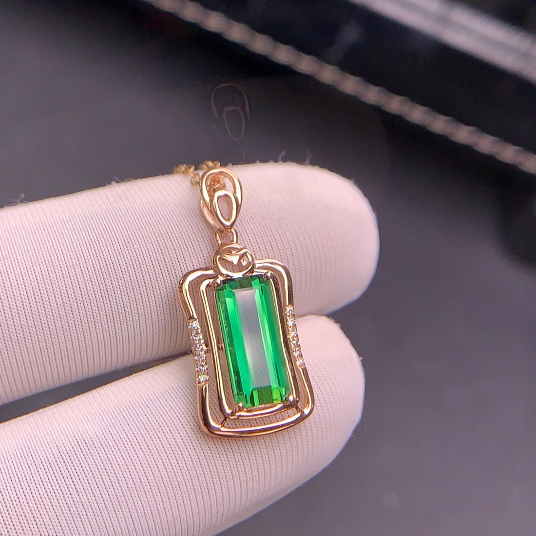 14k Gold 2.1 Ct Natural Tourmaline & Diamond Pendant( Without Chain ) - 4