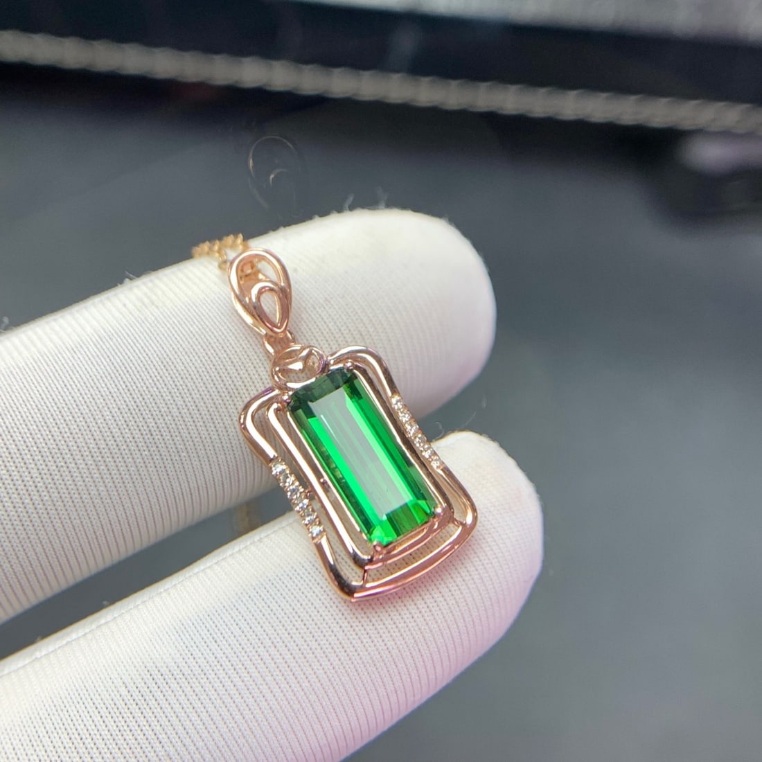 14k Gold 2.1 Ct Natural Tourmaline & Diamond Pendant( Without Chain ) - 9