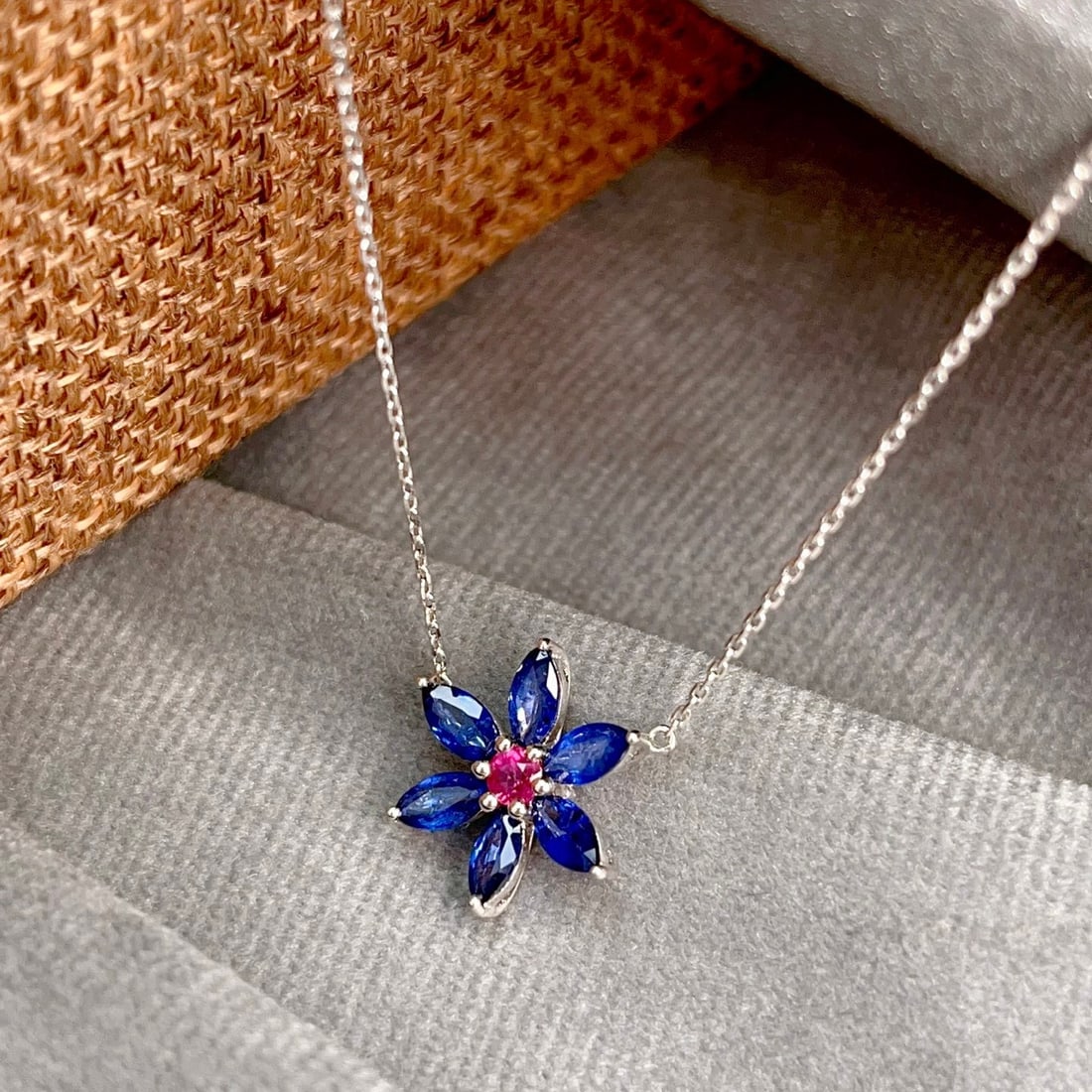 14k Gold 1.40 Ct Natural Sapphire Necklace - 6