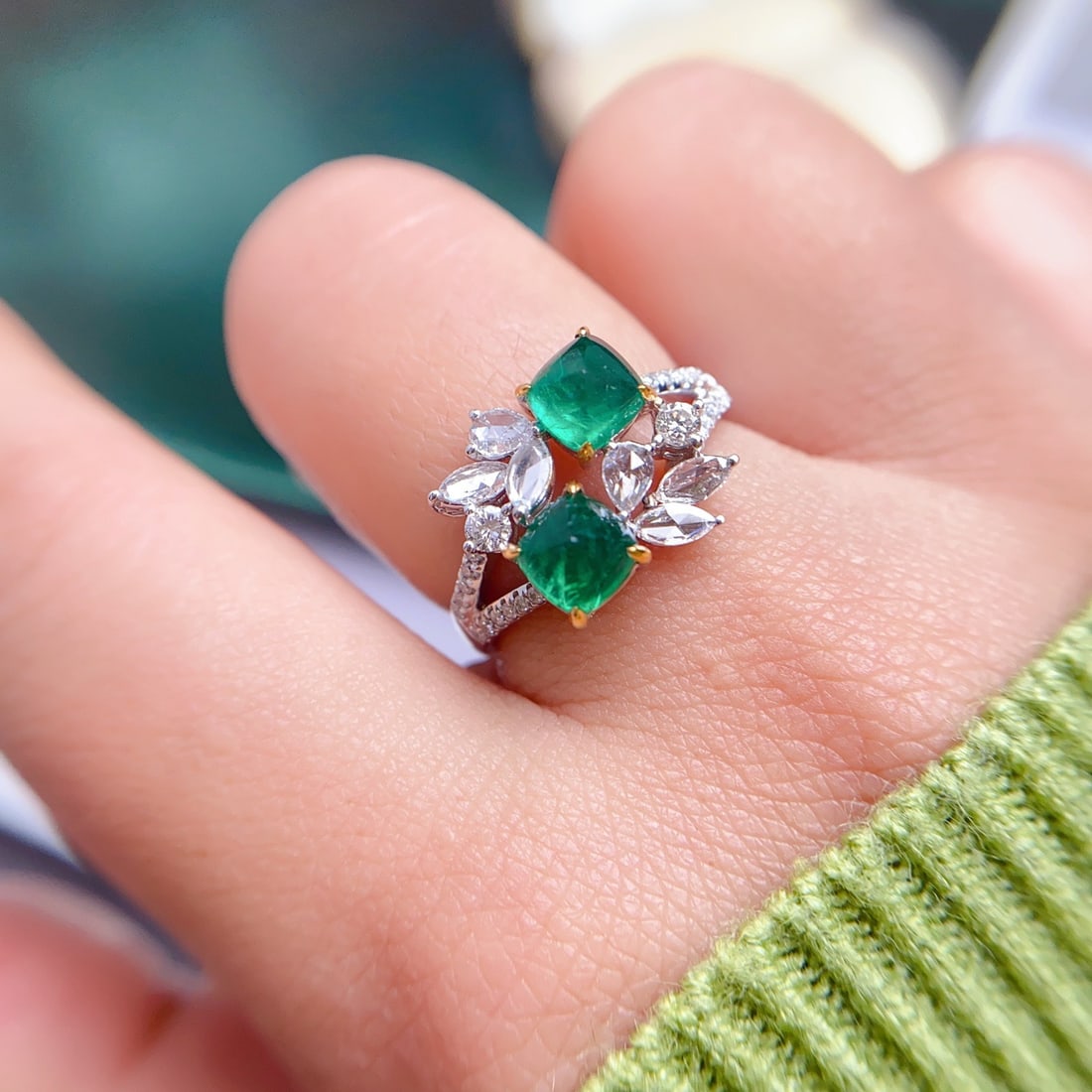 14k Gold 1.65 Ct Natural Emerald & Diamond Ring - 2