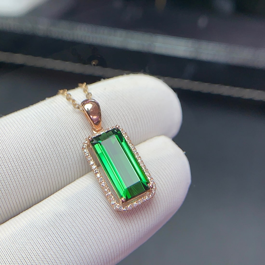 14k Gold 2.6 Ct Natural Tourmaline & Diamond Pendant( Without Chain ) - 3