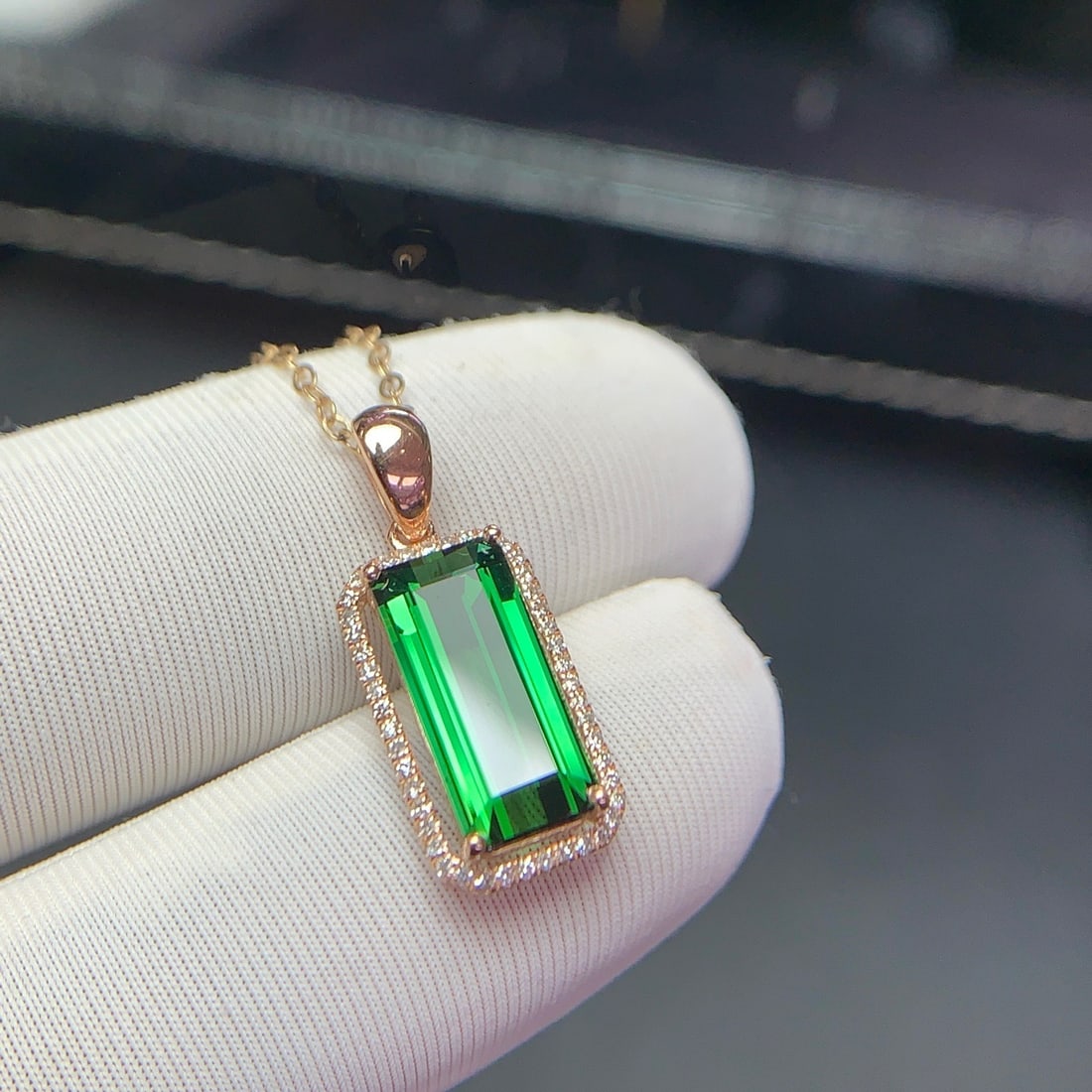 14k Gold 2.6 Ct Natural Tourmaline & Diamond Pendant( Without Chain ) - 4