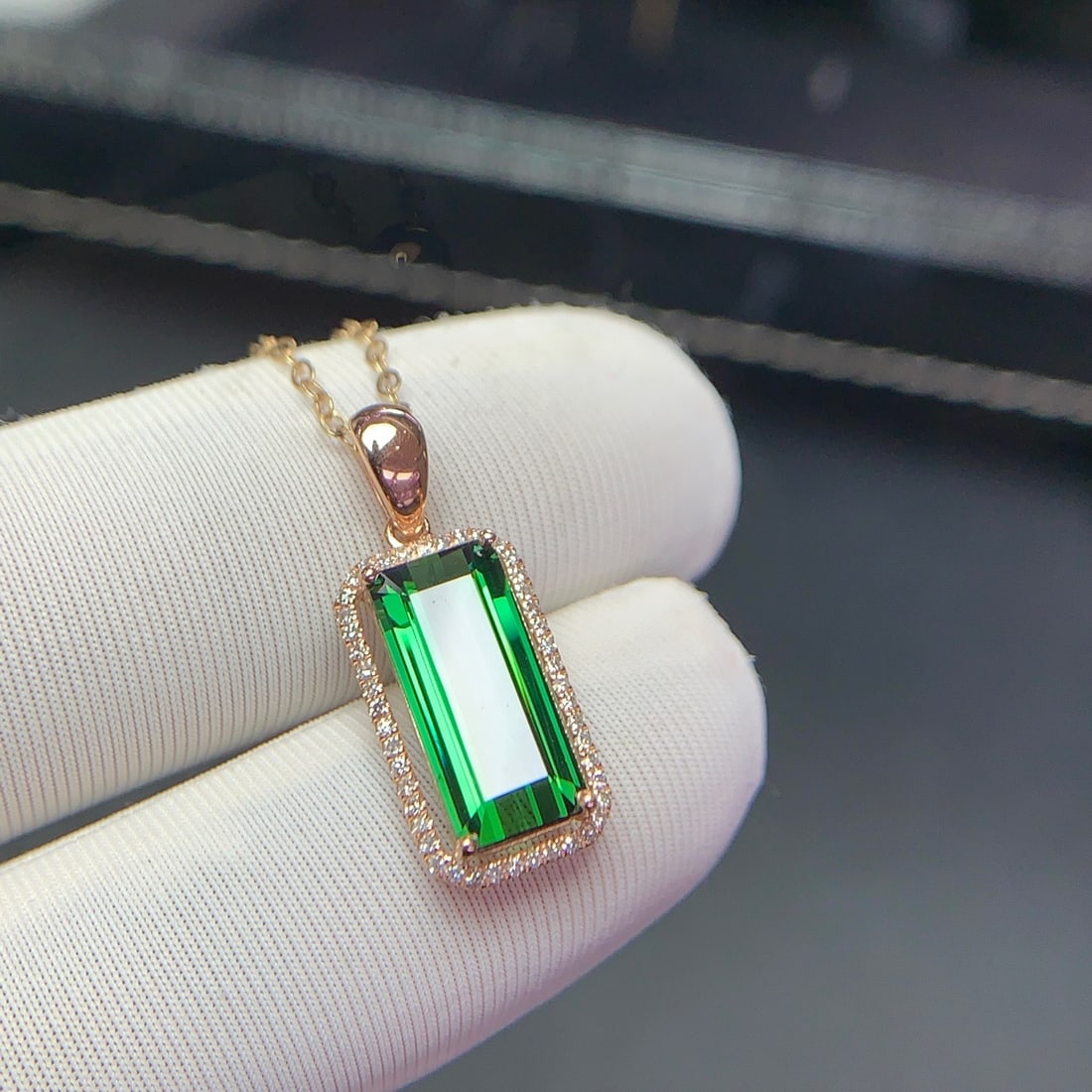 14k Gold 2.6 Ct Natural Tourmaline & Diamond Pendant( Without Chain ) - 9