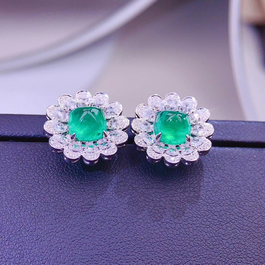 14k Gold 4.9 Ct Natural Emerald & Diamond Earrings - 4