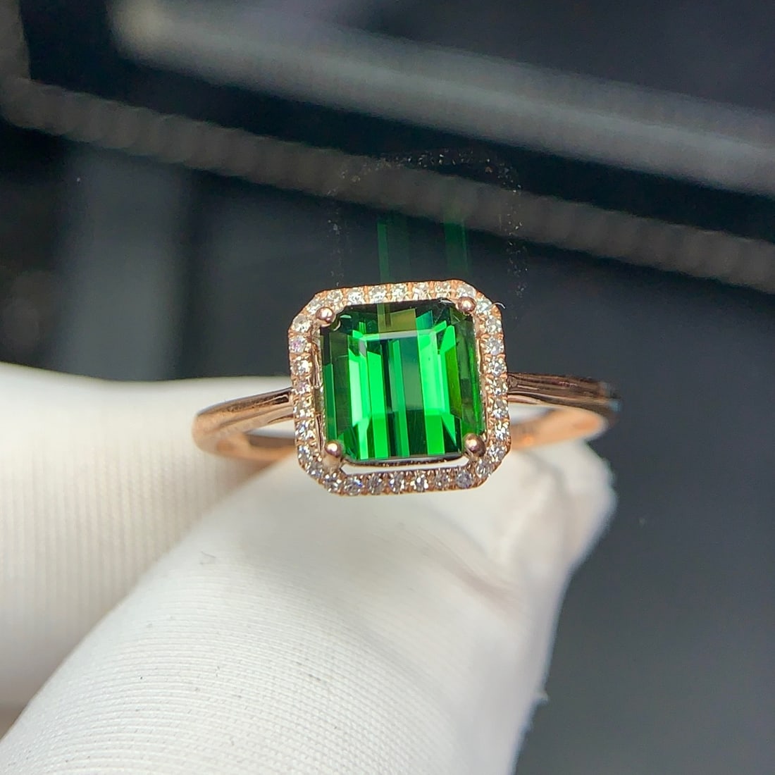 14k Gold 1.5 Ct Natural Tourmaline & Diamond Ring - 6