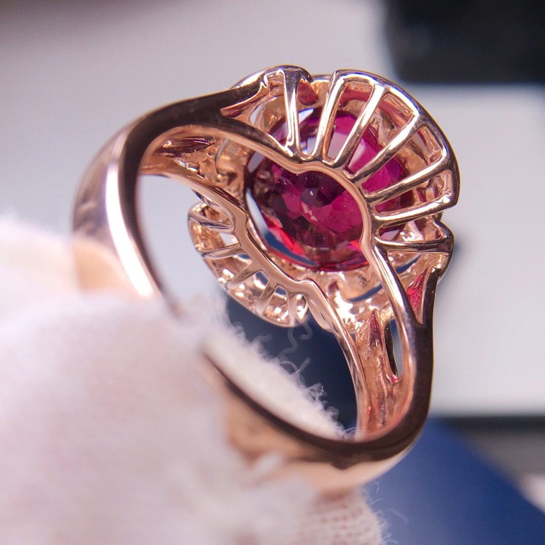 14k Gold 6.95 Ct Natural Tourmaline & Diamond Ring - 8