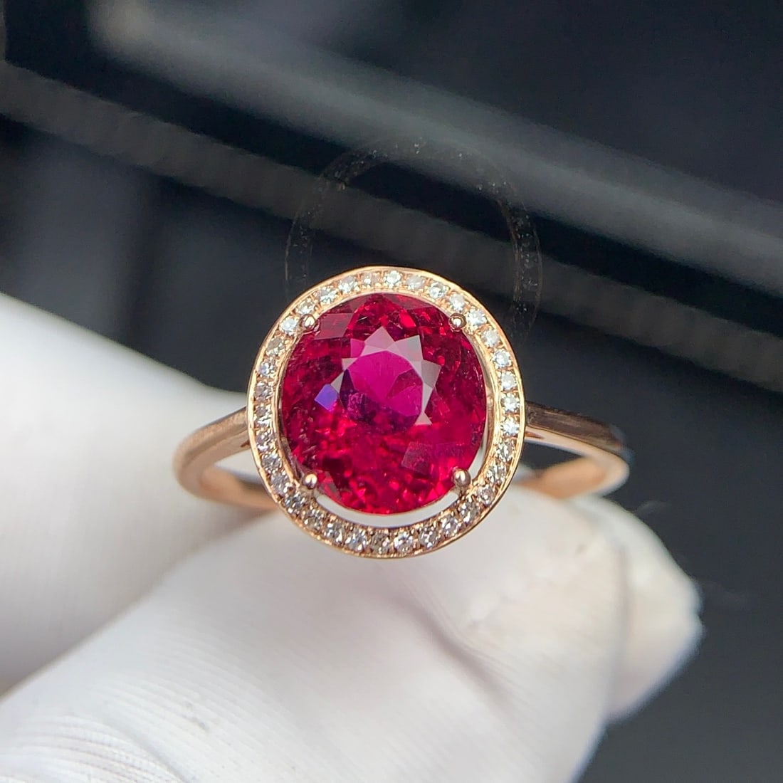 14k Gold 1.8 Ct Natural Tourmaline & Diamond Ring: Ref:231128112 // gold content:14k gold // ring size:7. 25us // // main gemstone:tourmaline // shape:oval // carat weight:1. 8ct // color:red // treatment:natural // // adjacent gemstone 2 :