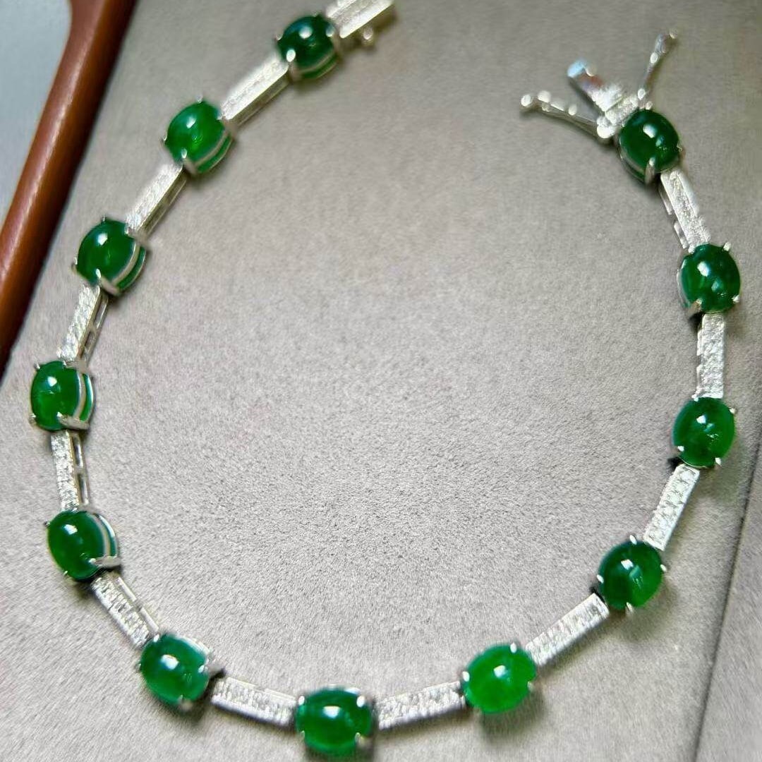 14k Gold 7.76 Ctw Vivid Green Natural Emerald & Diamond Bracelet - 3