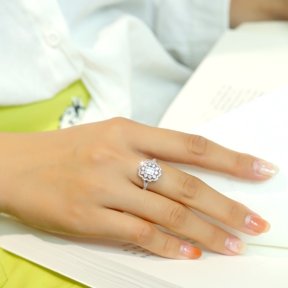 14k Gold 0.80 Ct Natural H Diamond Ring - 4