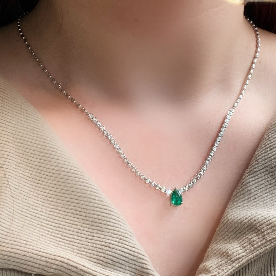 14k Gold 1.7 Ctw Natural Emerald & Diamond Necklace - 4