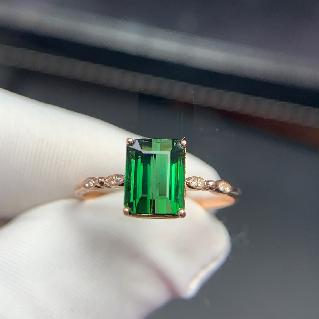 14k Gold 2.0 Ct Natural Tourmaline & Diamond Ring - 4