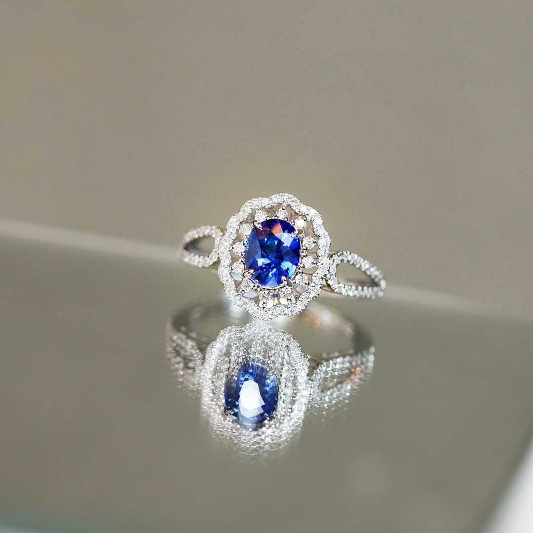 14k Gold 1.58 Ctw Natural Sapphire & Diamond Ring: Ref:231128147 // gold content:14k gold // ring size:7. 25us // // main gemstone:sapphire // shape:oval // carat weight:1. 17ct // color:blue // treatment:natural // // adjacent gemstone 2 :