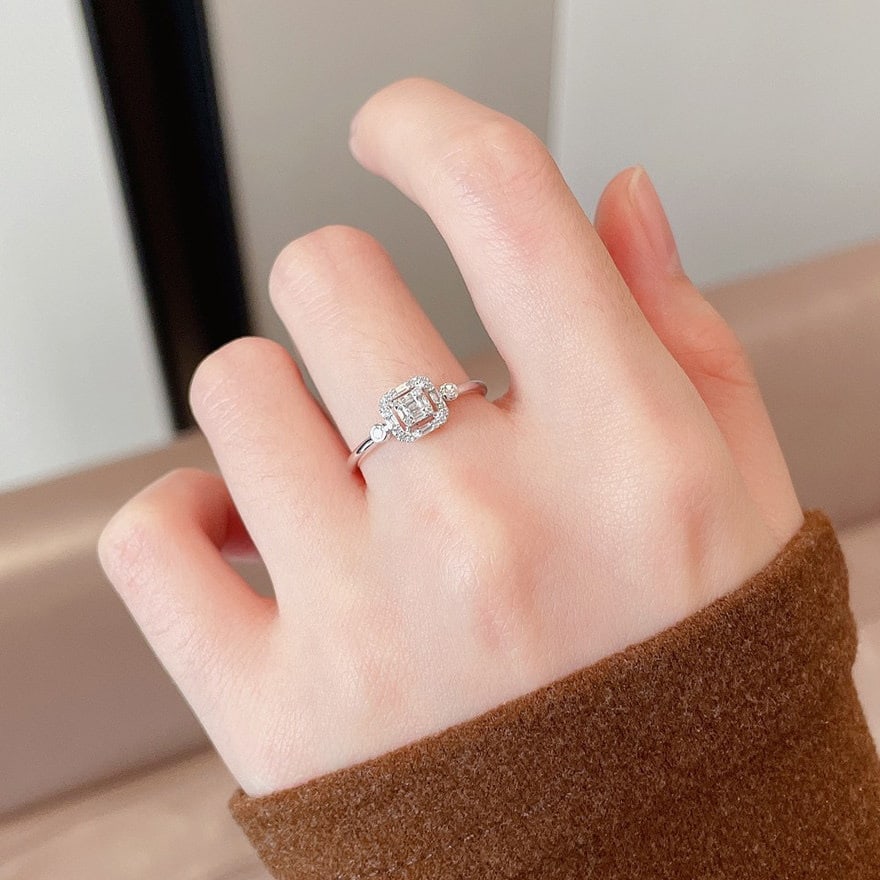 14k Gold 0.14 Ct Natural H Diamond Ring - 4