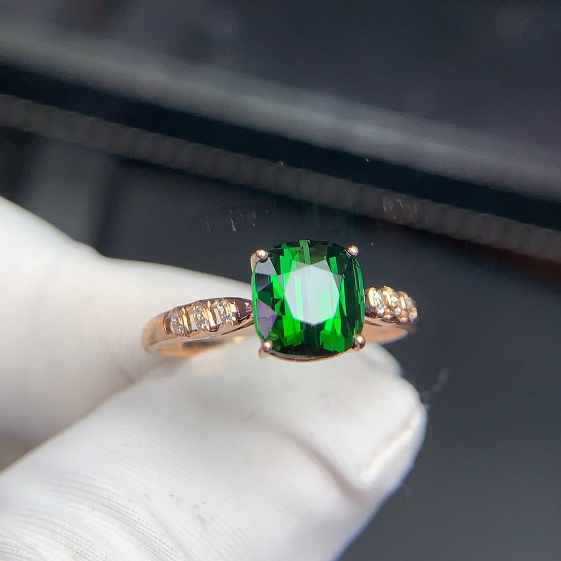 14k Gold 2.1 Ct Natural Tourmaline & Diamond Ring: Ref:231128156 // gold content:14k gold // ring size:7. 25us // // main gemstone:tourmaline // shape:cushion // carat weight:2. 1ct // color:green // treatment:natural // // adjacent gemstone 2 :