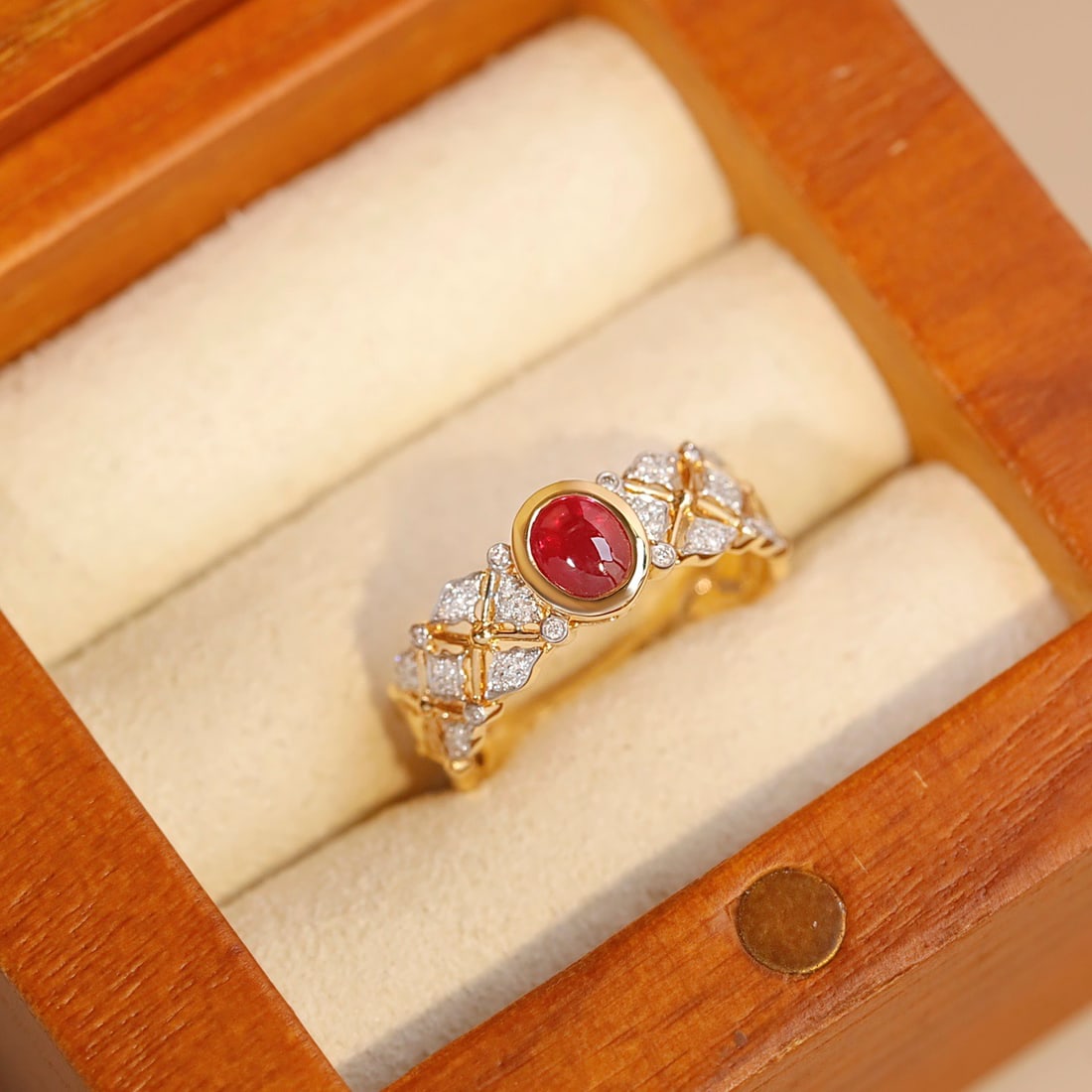 14k Gold 0.71 Ctw Vivid Red Natural Ruby & Diamond Ring - 3