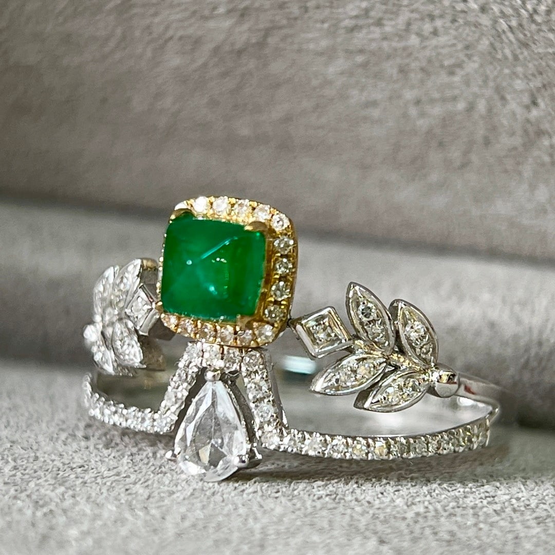 14k Gold 0.77 Ctw Vivid Green Natural Emerald & Diamond Ring - 2