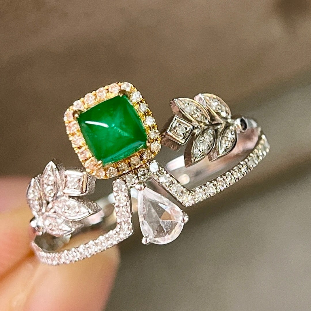 14k Gold 0.77 Ctw Vivid Green Natural Emerald & Diamond Ring - 5