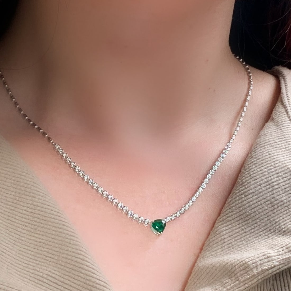 14k Gold 1.6 Ctw Natural Emerald & Diamond Necklace - 5