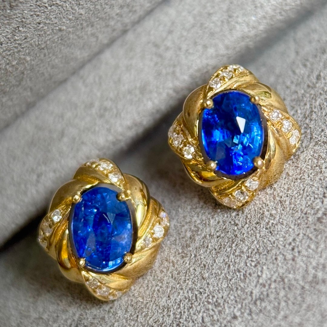 14k Gold 1.61 Ctw Vivid Blue Natural Sapphire & Diamond Earrings - 2
