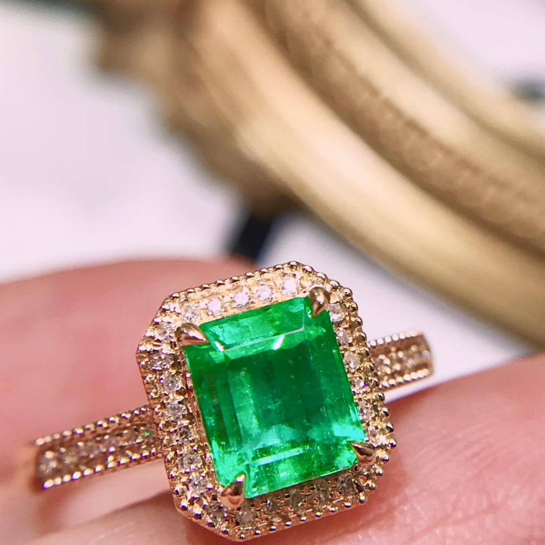 14k Gold 1.3 Ct Vivid Green Natural Emerald & Diamond Ring - 2