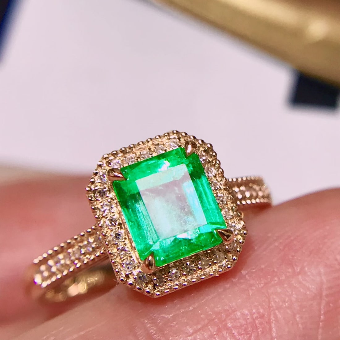 14k Gold 1.3 Ct Vivid Green Natural Emerald & Diamond Ring - 6