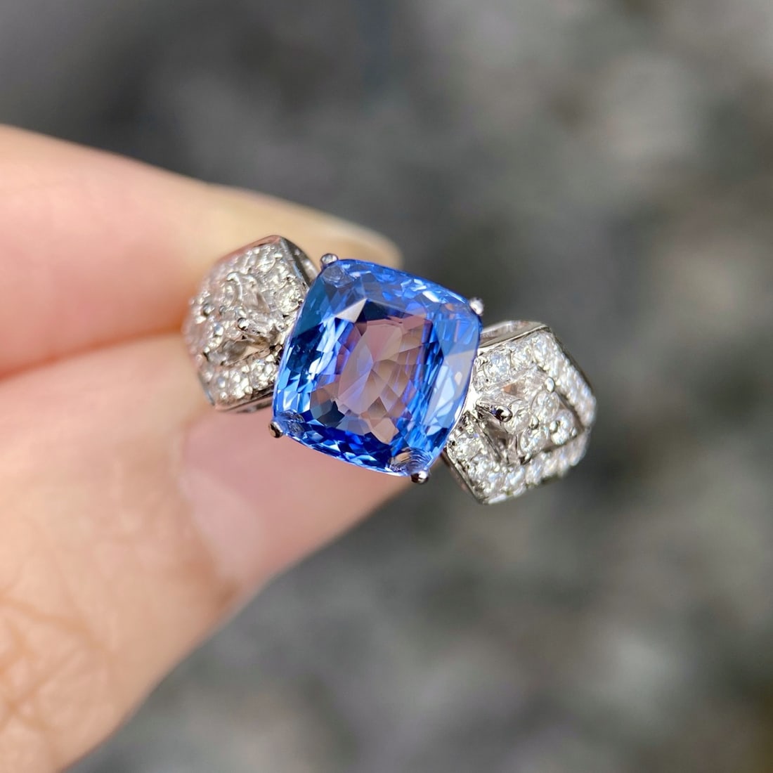 14k Gold 3.57 Ctw Natural Sapphire & Diamond Ring - 2