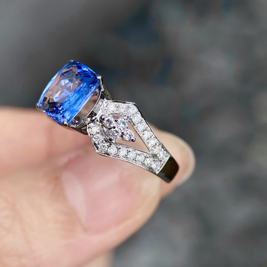 14k Gold 3.57 Ctw Natural Sapphire & Diamond Ring - 3