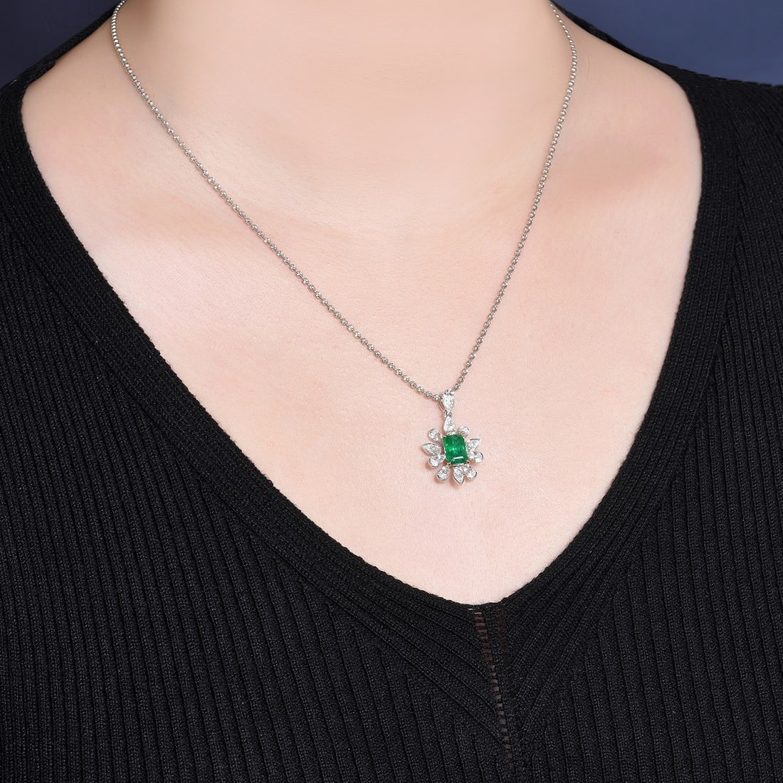 14k Gold 1.30 Ctw Vivid Green Natural Emerald & Diamond Pendant( Without Chain ) - 7