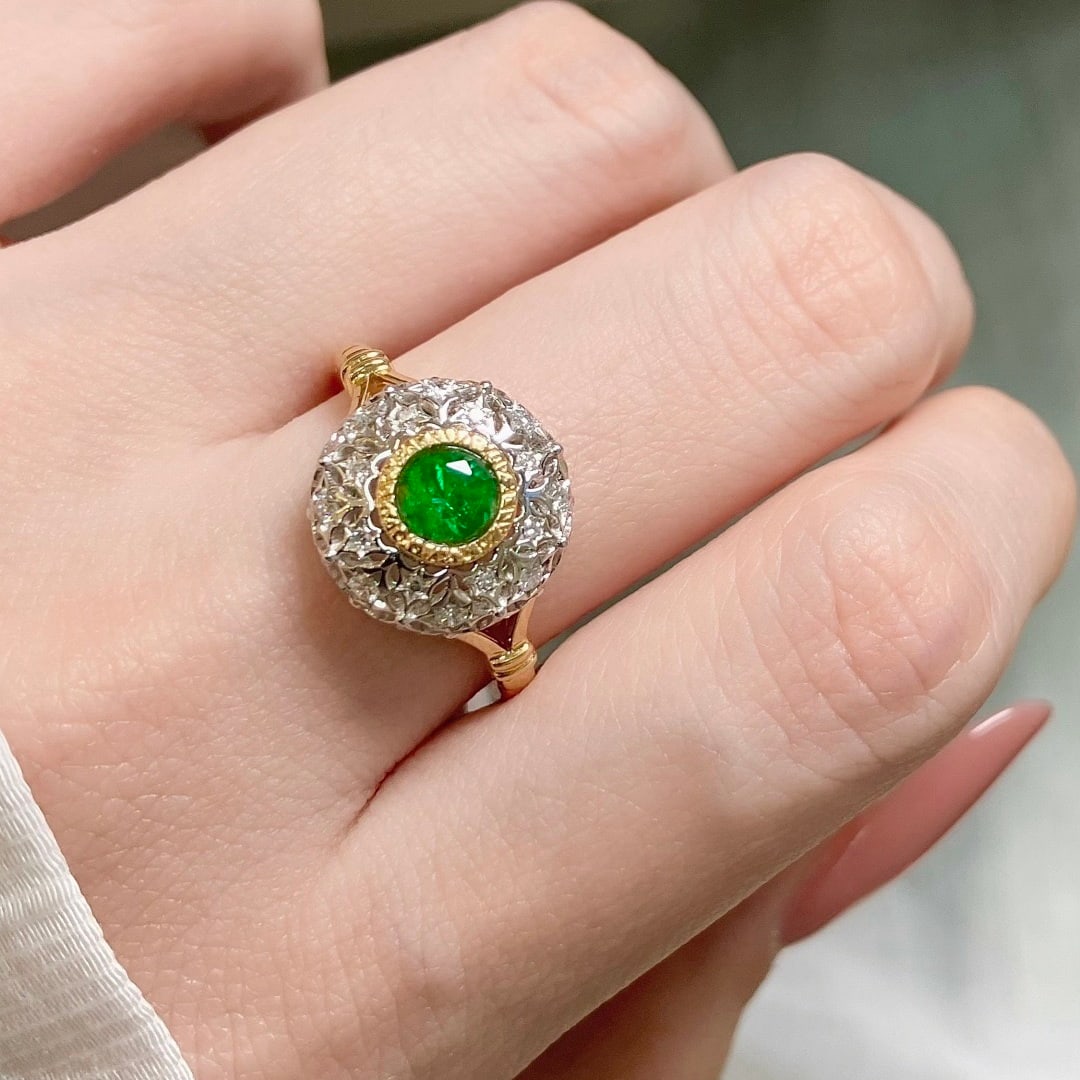 14k Gold 0.66 Ctw Vivid Green Natural Emerald & Diamond Ring - 4