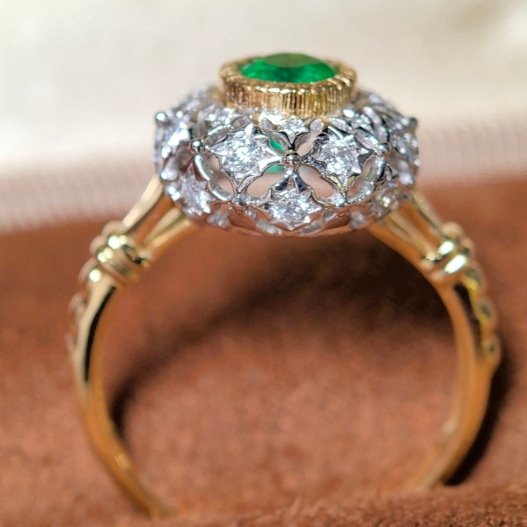 14k Gold 0.66 Ctw Vivid Green Natural Emerald & Diamond Ring - 5