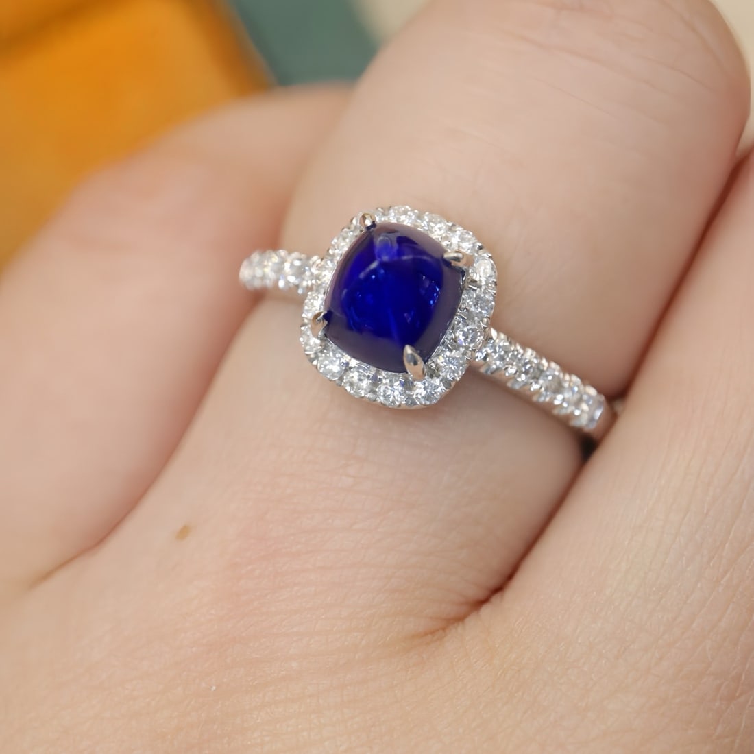14k Gold 2.02 Ctw Vivid Blue Natural Sapphire & Diamond Ring - 5