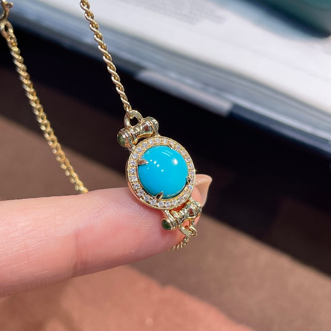 14k Gold 1.4 Ct Natural Blue Turquoise & Diamond & Emerald Bracelet - 2