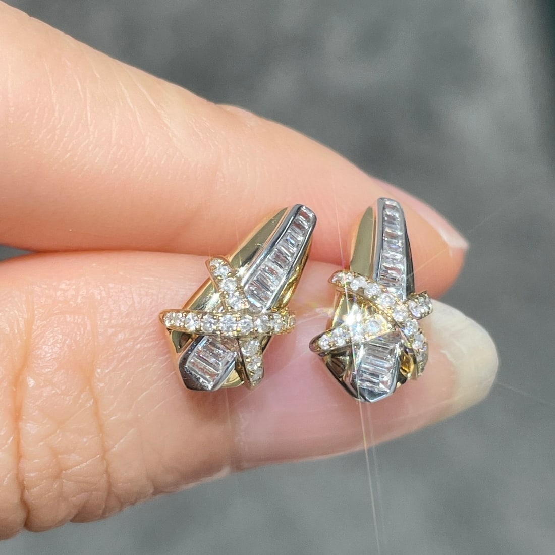 14k Gold 0.4 Ct Natural H Diamond Earrings - 4