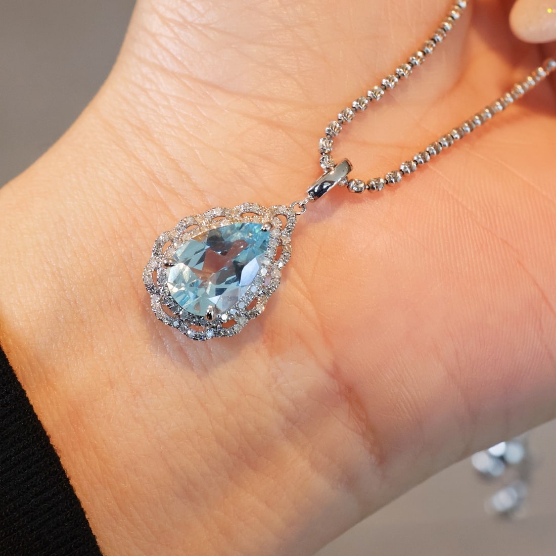 14k Gold 2.8 Ct Natural Aquamarine & Diamond Pendant( Without Chain ) - 4