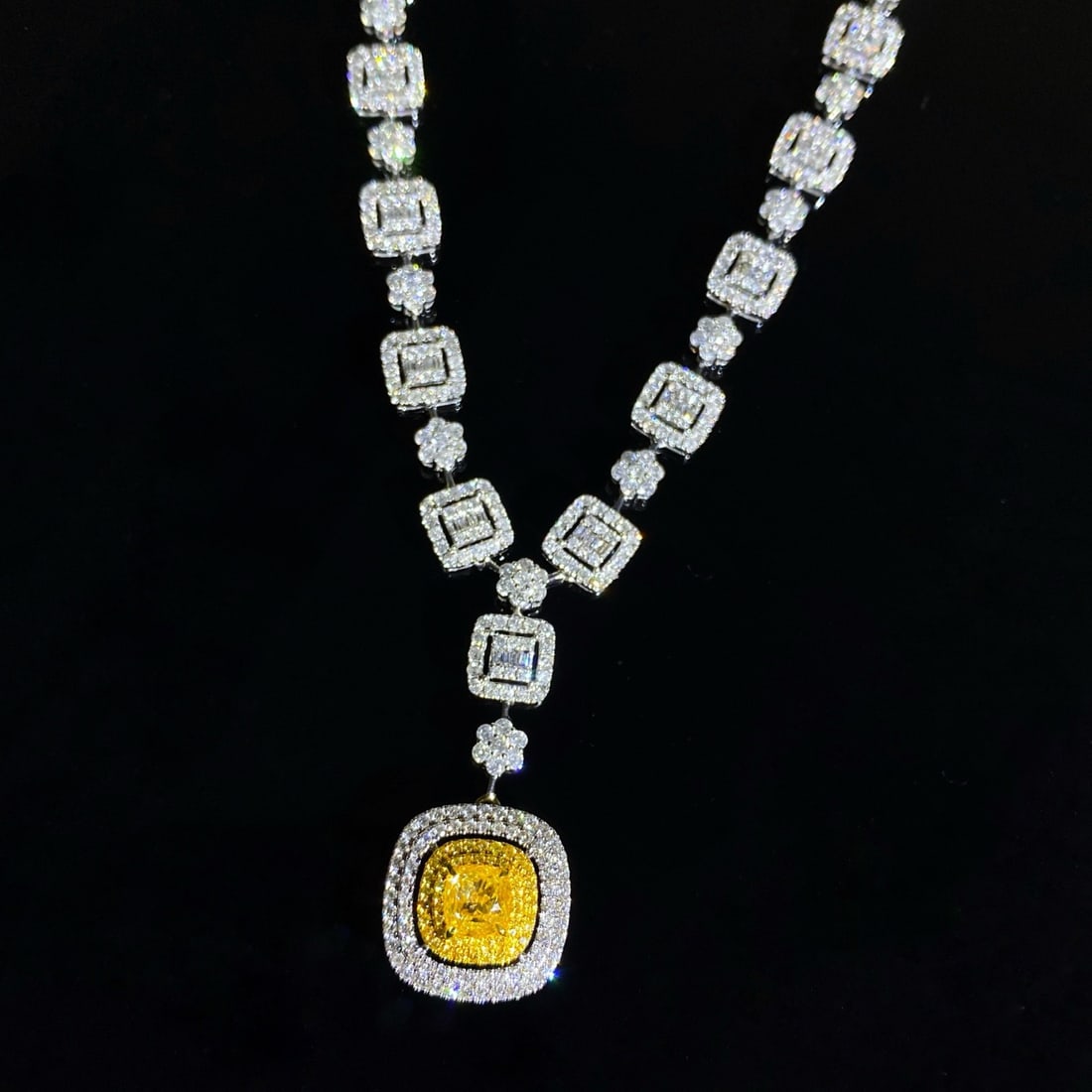 Gia Certified 14k Gold 6.41 Ctw Natural Yellow Diamond & Diamond Necklace - 2