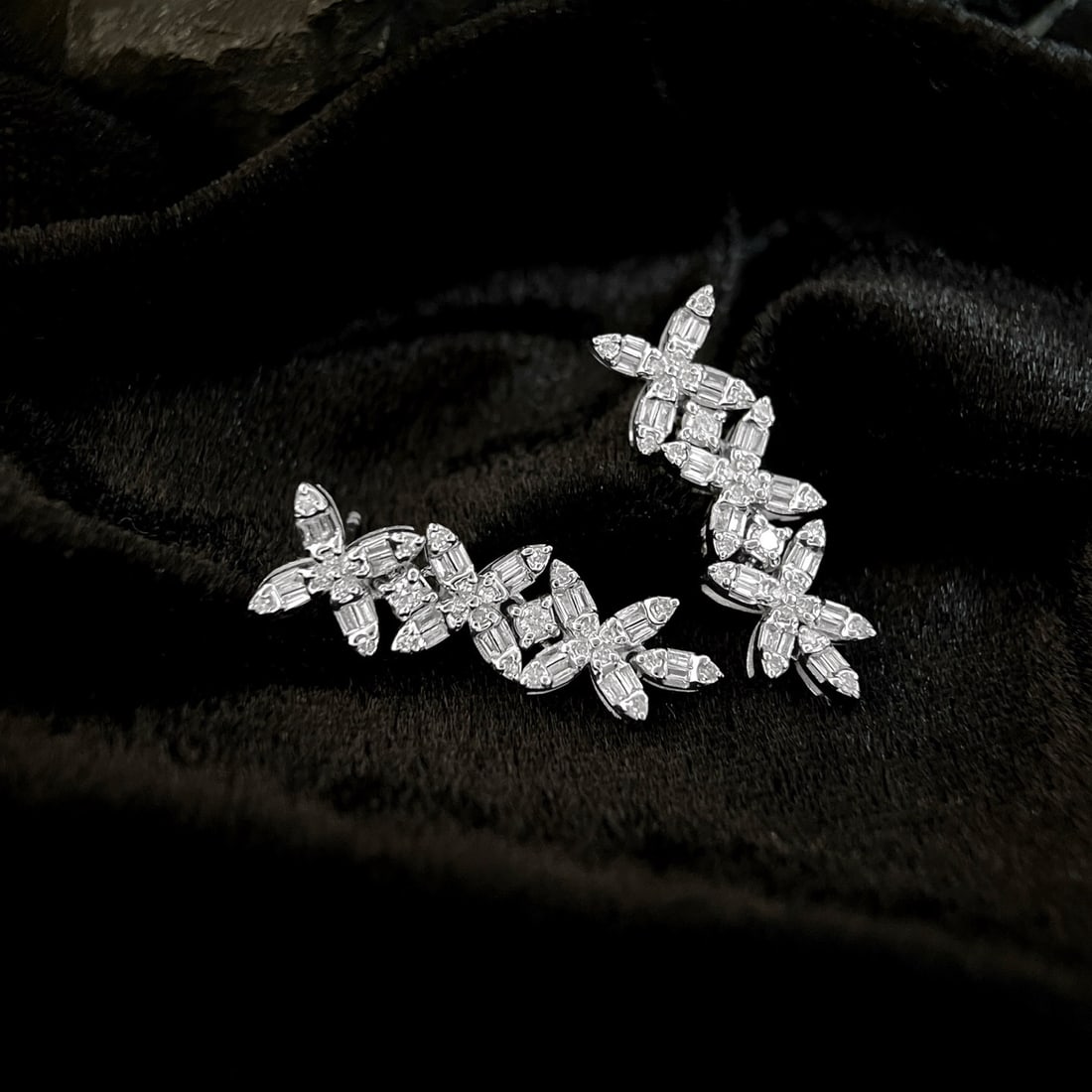 14k Gold 1.1 Ct Natural H Diamond Earrings - 4