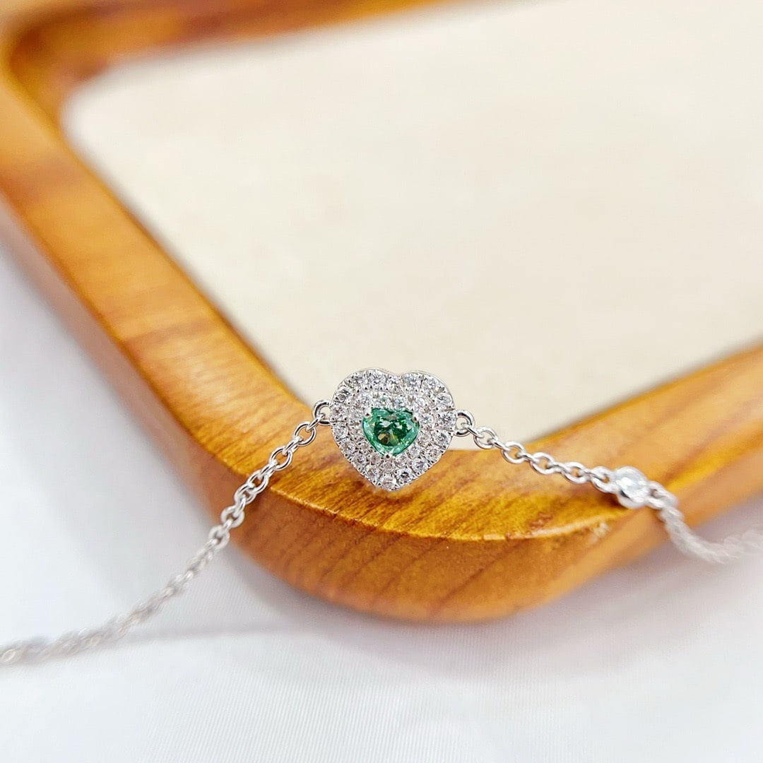 14k Gold 0.37 Ctw Natural Green Diamond & Diamond Bracelet - 2