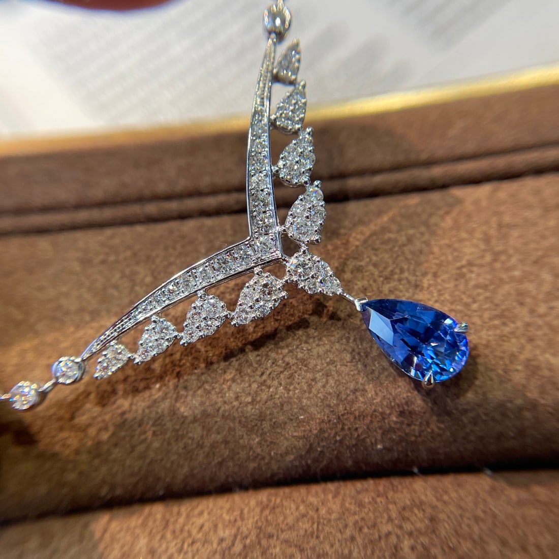 14k Gold 1.50 Ct Natural Sapphire & Diamond Necklace - 3