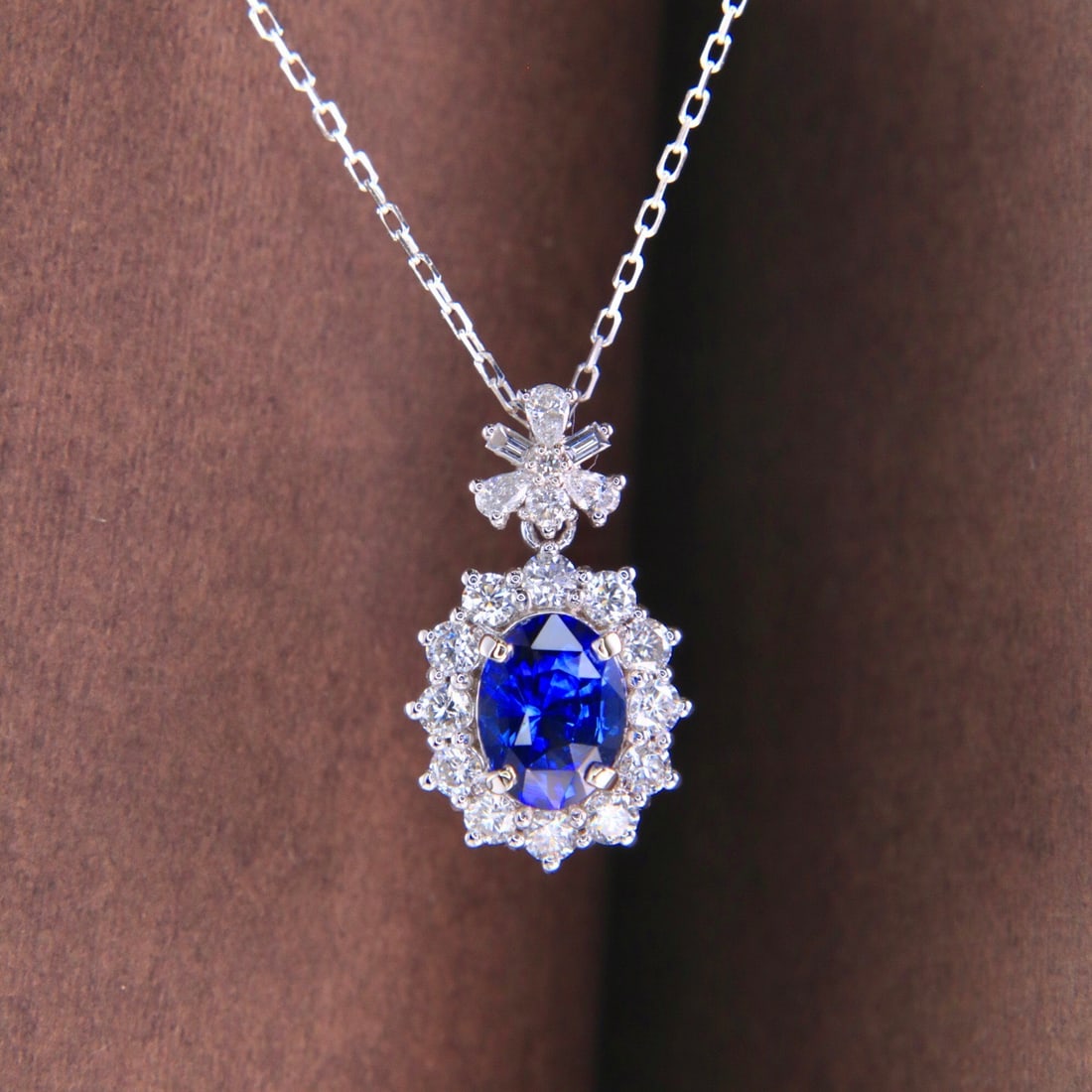 14k Gold 1.53 Ctw Vivid Blue Natural Sapphire & Diamond Necklace - 6